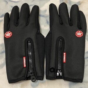 Gloves with Zipper